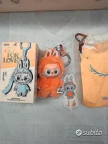 Popmart Labubu Pin for Love - Lettera J - Collezionismo In vendita a Ragusa