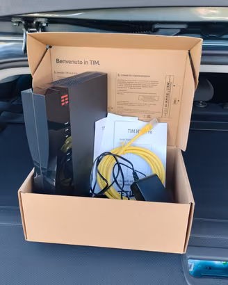 Modem Router TIM HUB Pro – Wi-Fi 7 
