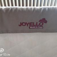 lettino bimbo vicino letto