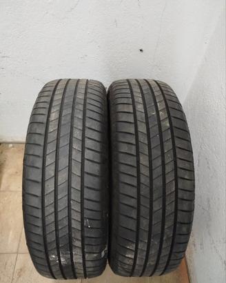 2 gomme Bridgestone 215/65/17 99v dell'anno 2020