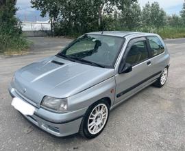 RENAULT Clio 1.8 16V - 1995