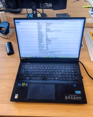 Acer predator helios 18 I9 32gb RAM 4080