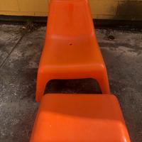 Poltroncina e poggiapiedi