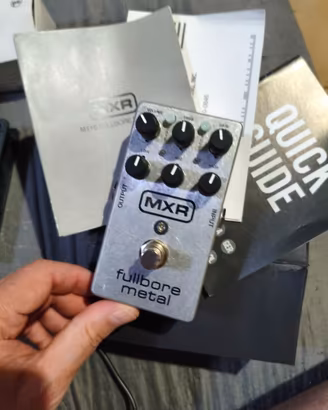 pedale distorsore MXR M116 Fullbore Metal NUOVO