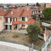 PORZIONE DI BIFAMILIARE A RIVA PRESSO CHIERI