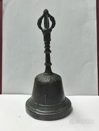 Campana antica con Dorje da rituale Buddista