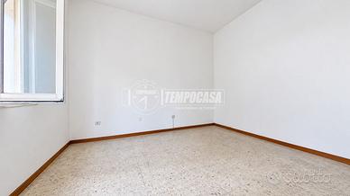 Casa indipendente con giardino