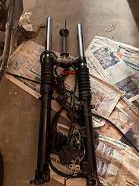 Avantreno con forcelle e tubi freno Honda CBR 600