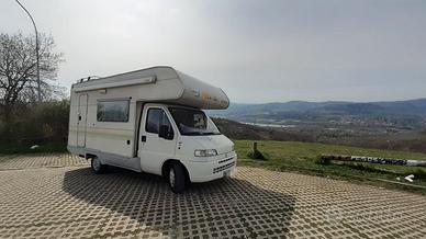 Camper mansardato Carioca CI30