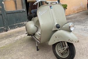 Vespa faro basso