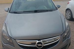 Opel corsa Gpl neopatentati