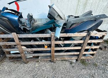 Stock ricambi piaggio e vari Hexagon