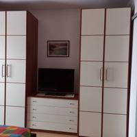 Mobili camera  (armadio e cassettiera)