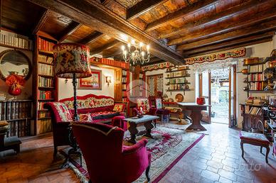 CASA DI CORTE A SAN MAURIZIO CANAVESE