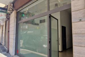 Negozio Brindisi [MQ121ACG]