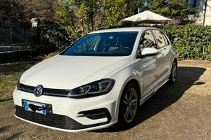 Golf 2.0 DSG R-Line