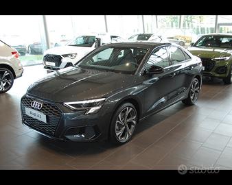 AUDI A3 SEDAN 35 TFSI S-TRONIC BUSINESS ADVA N223