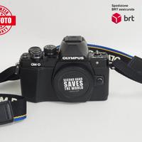 Olympus OM-D E-M10 II