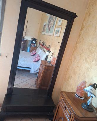 Specchiera in noce