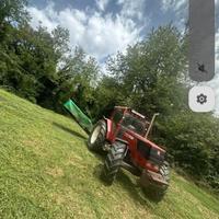 in blocco trattore e attrezzi in BLOCCO