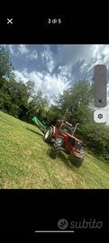 in blocco trattore e attrezzi in BLOCCO
