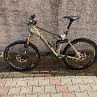 Bicicletta mtb CANYON