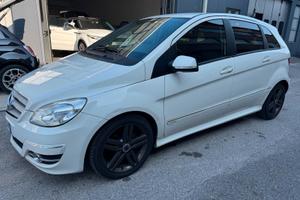 Mercedes-benz B 200 CDI Premium