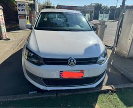 Volkswagen polo 1.6 tdi dsg 90cv x Neopatentati
