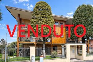 Appartamento di 156 m² con 3 locali e box auto a L