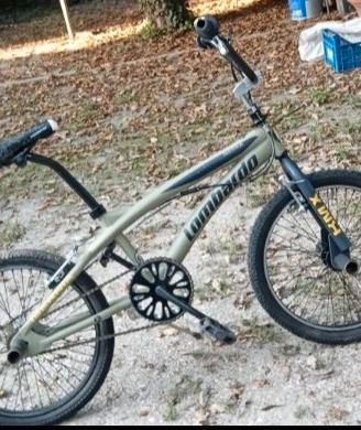 bicicletta bmx