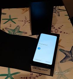 Samsung GALAXY S8 con accessori