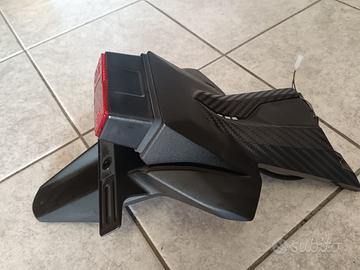 PORTATARGA SUZUKI GSX-R 750