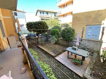 3 LOCALI A SERRA RICCÒ