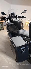 moto bmw triple black  1250 adventure 