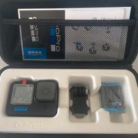 GoPro Hero10 Black + accessori (come nuovi)