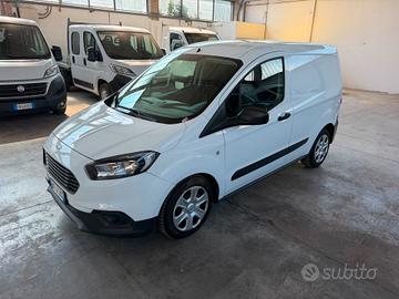FORD TRANSIT COURIER