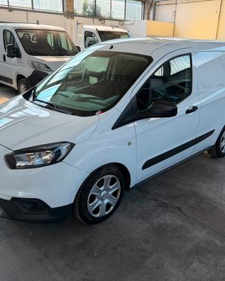 FORD TRANSIT COURIER