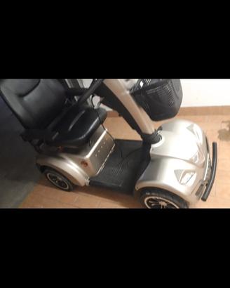 Scooter elettrico per anziani