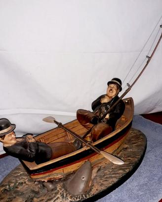 Scultura Stanlio e Ollio pescatori