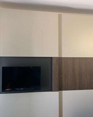 Armadio praticamente Nuovo