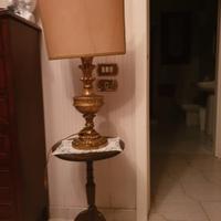 Antica lampada finitura foglia oro+tavolino