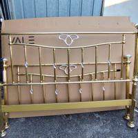 letto matrimoniale  in ottone dorato 