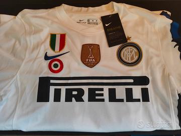 Terza maglia Inter 2010/2011 Milito Triplete