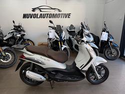 Piaggio Beverly 250