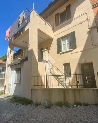 2 LOCALI A ARCISATE