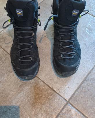 Scarponi montagna Salewa 45