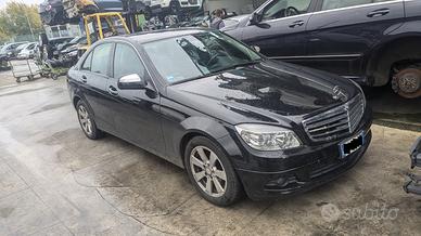 MERCEDES Classe C 2007-2011 200 CDI 2.2 Diesel 4 P