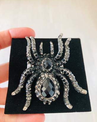 Anello gotico con Ragno (+ orecchini)