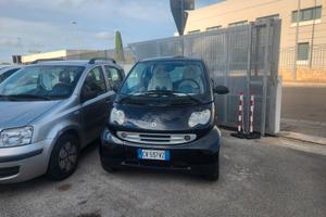 Smart ForTwo 700 coupé pure (37 kW)