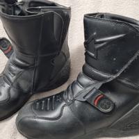 stivali da moto